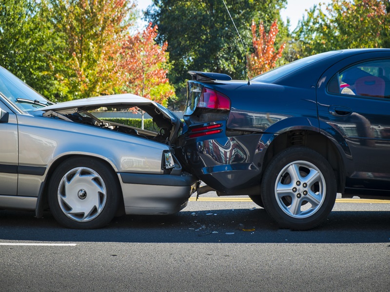 婦騎車撞法拉利，由法院判決出發，解說車禍車輛受損官司之重點